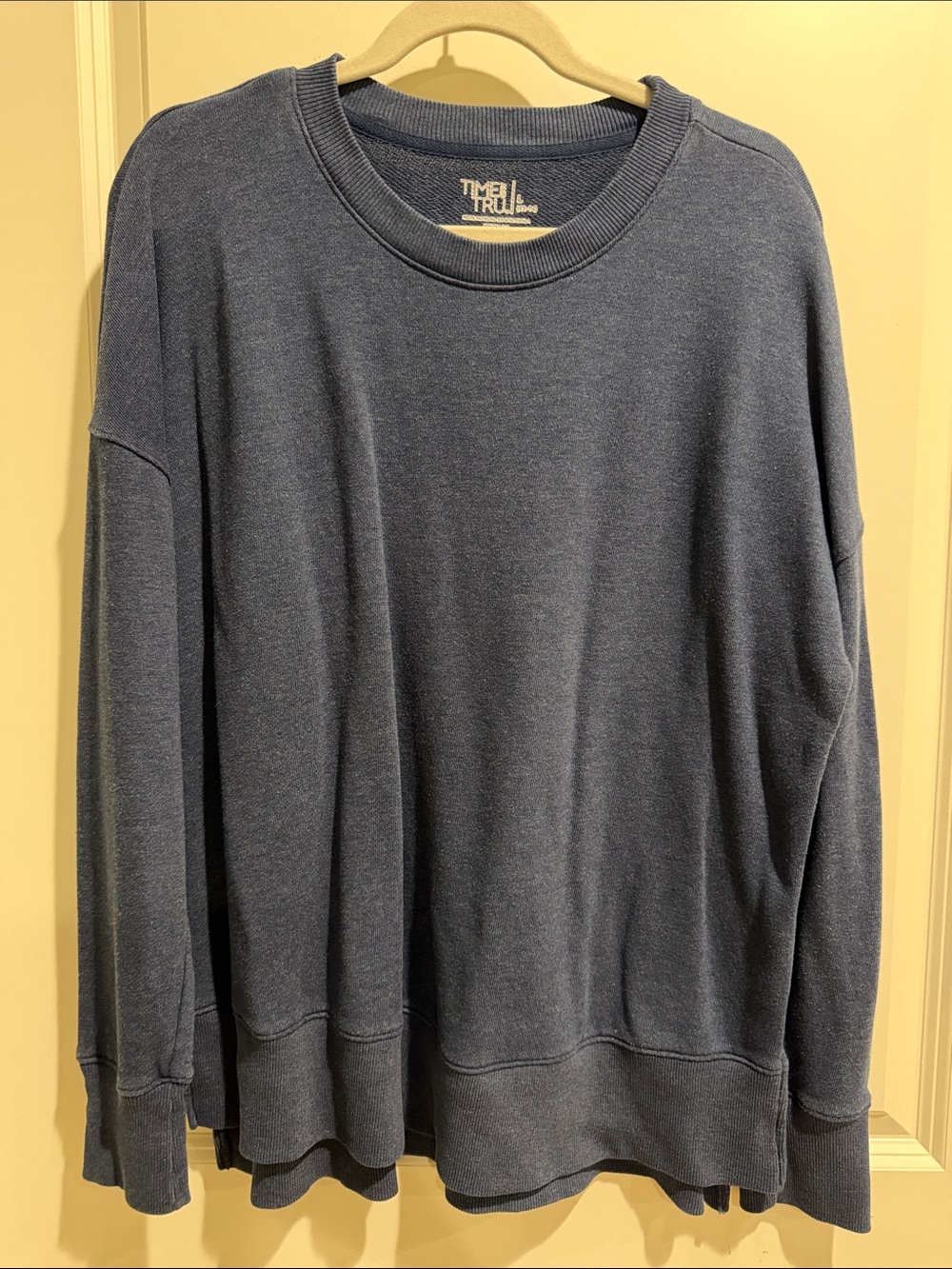 Time and Tru Women's Navy Blue Crewneck Sweatshirt